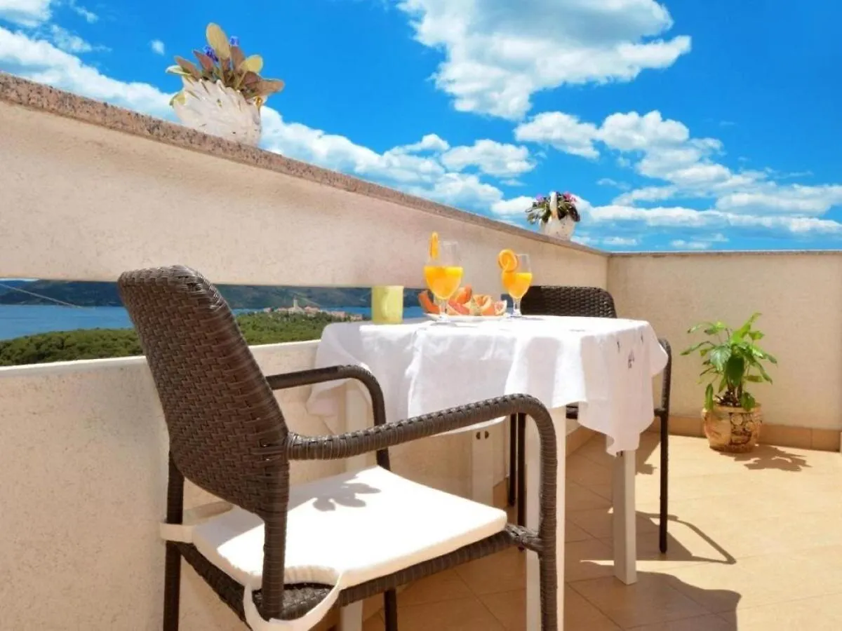 Apartments Zar Seget Vranjica