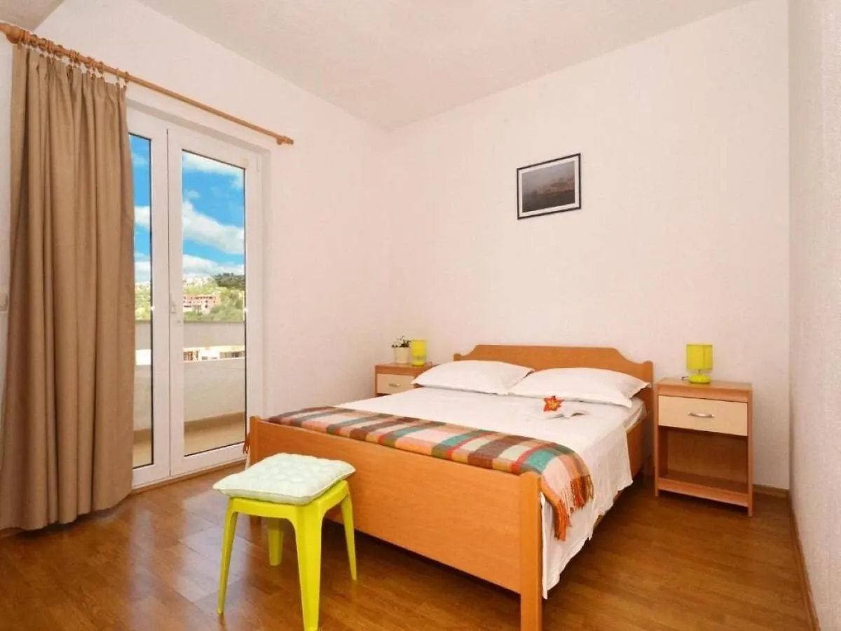 Apartments Zar Seget Vranjica 0*,  Kroatien