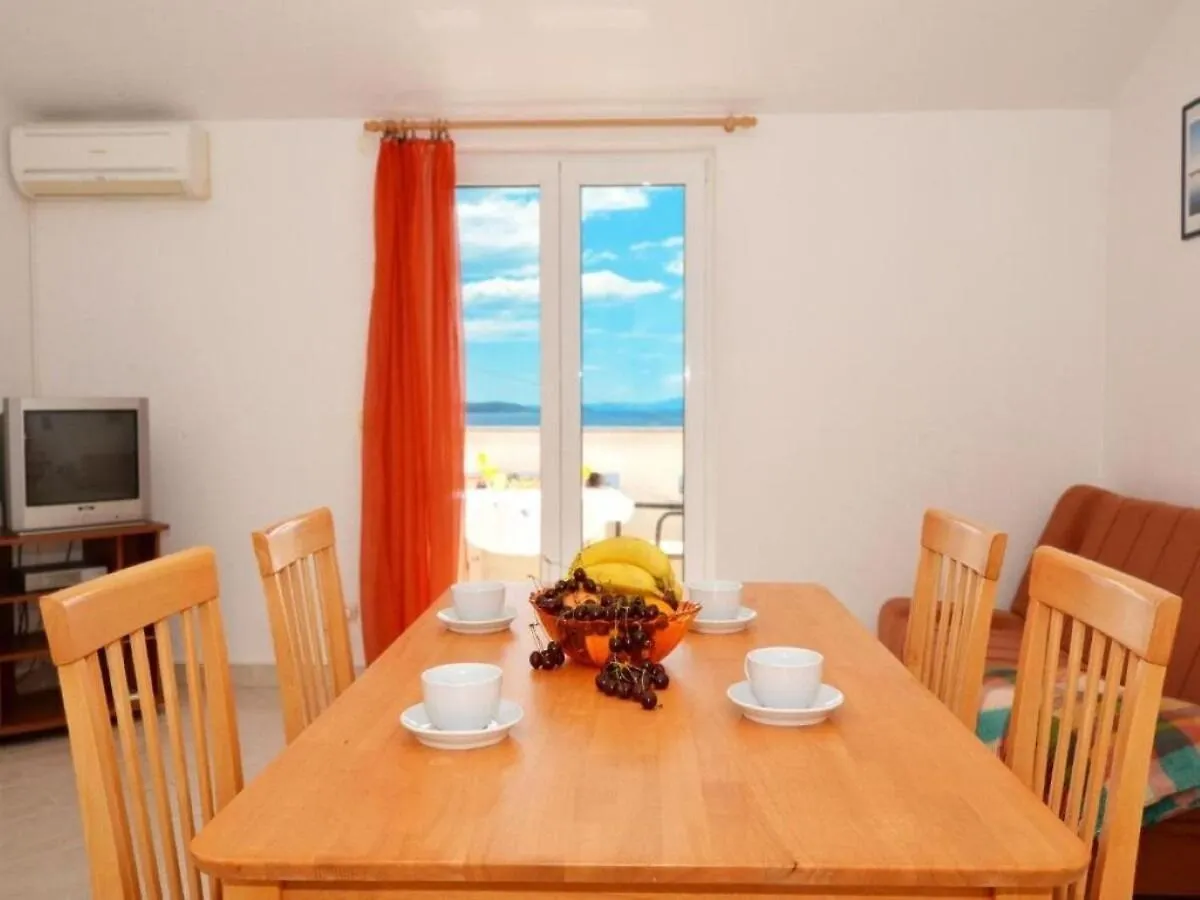 Apartments Zar Seget Vranjica